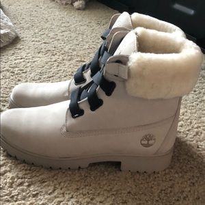 Timberlands size 9 never worn
